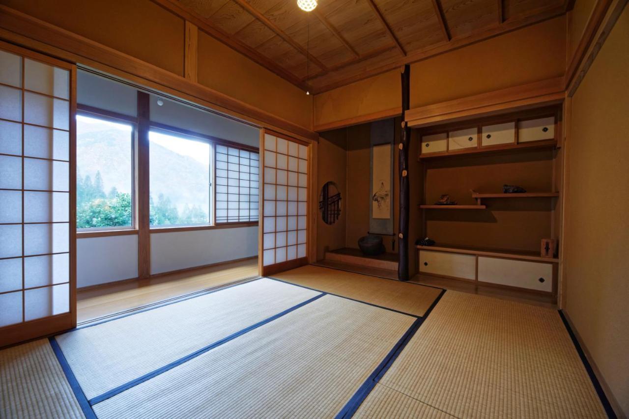 Guest House Takazuri-Kita Nanto Bagian luar foto